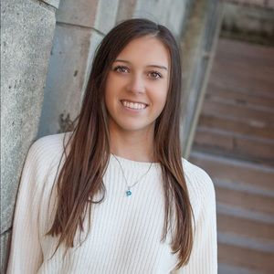 Meet your Posher, Leah